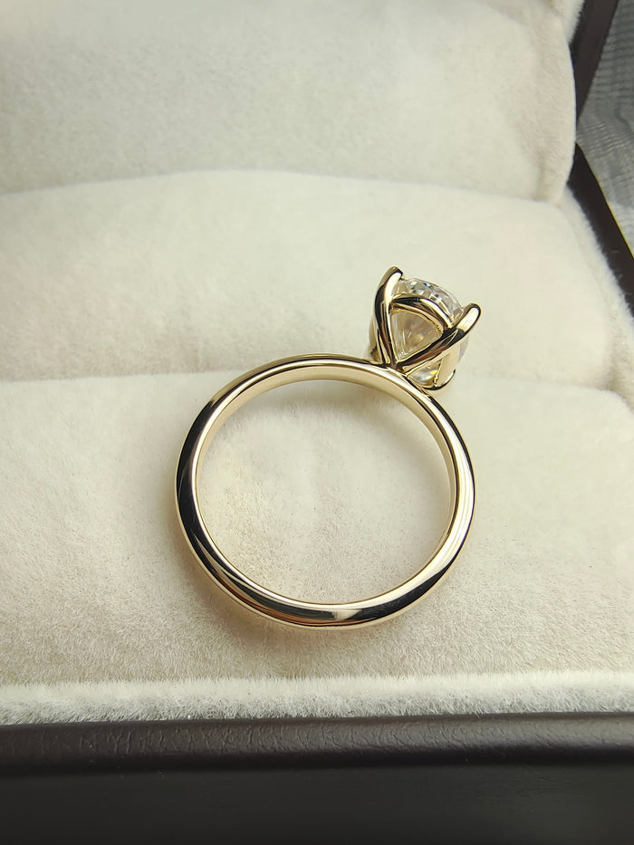 2 carat Oval Cut Solitaire Moissanite Engagement Ring Plain Gold Band