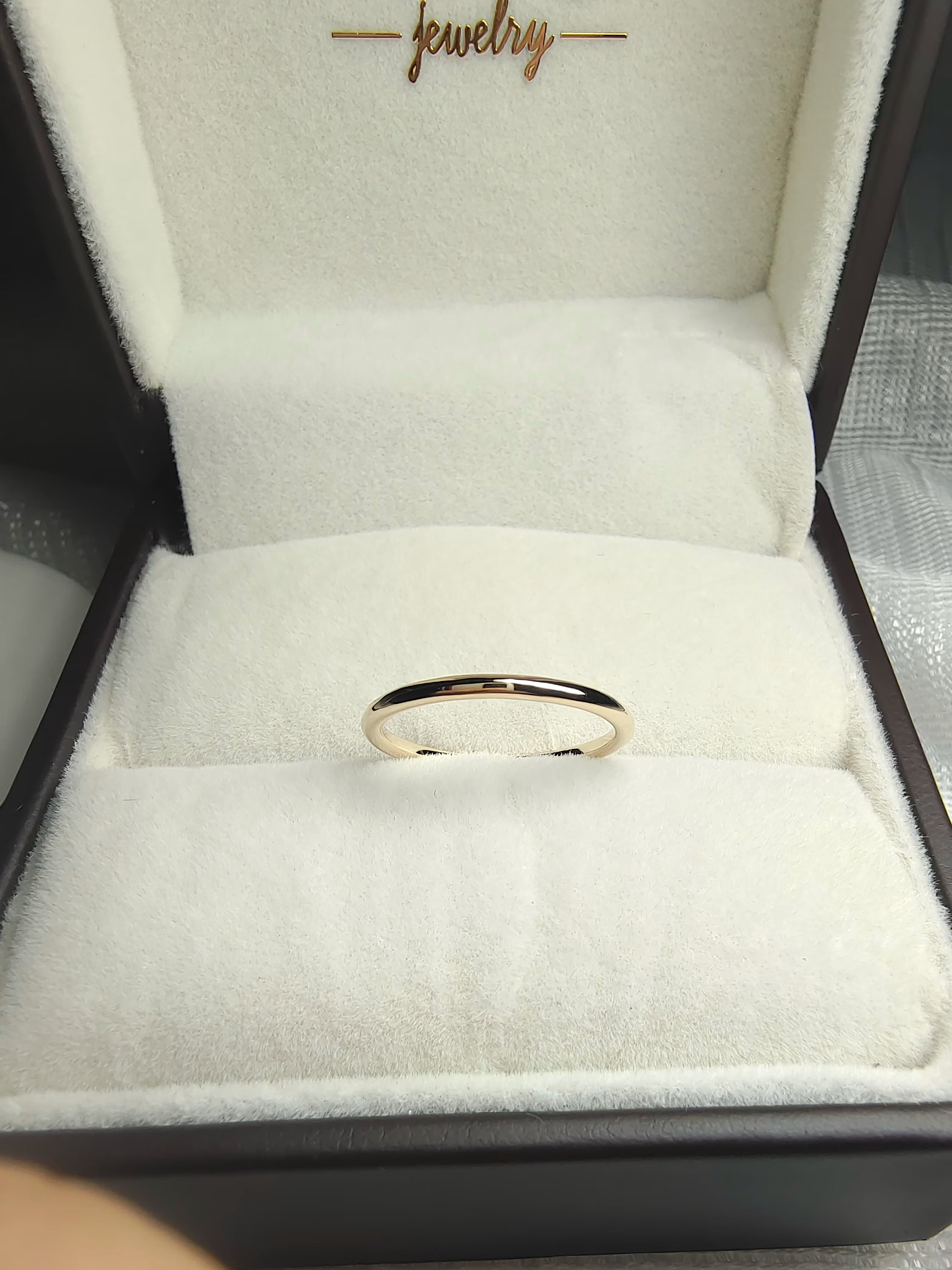simple plain gold band ring by UnicaStone