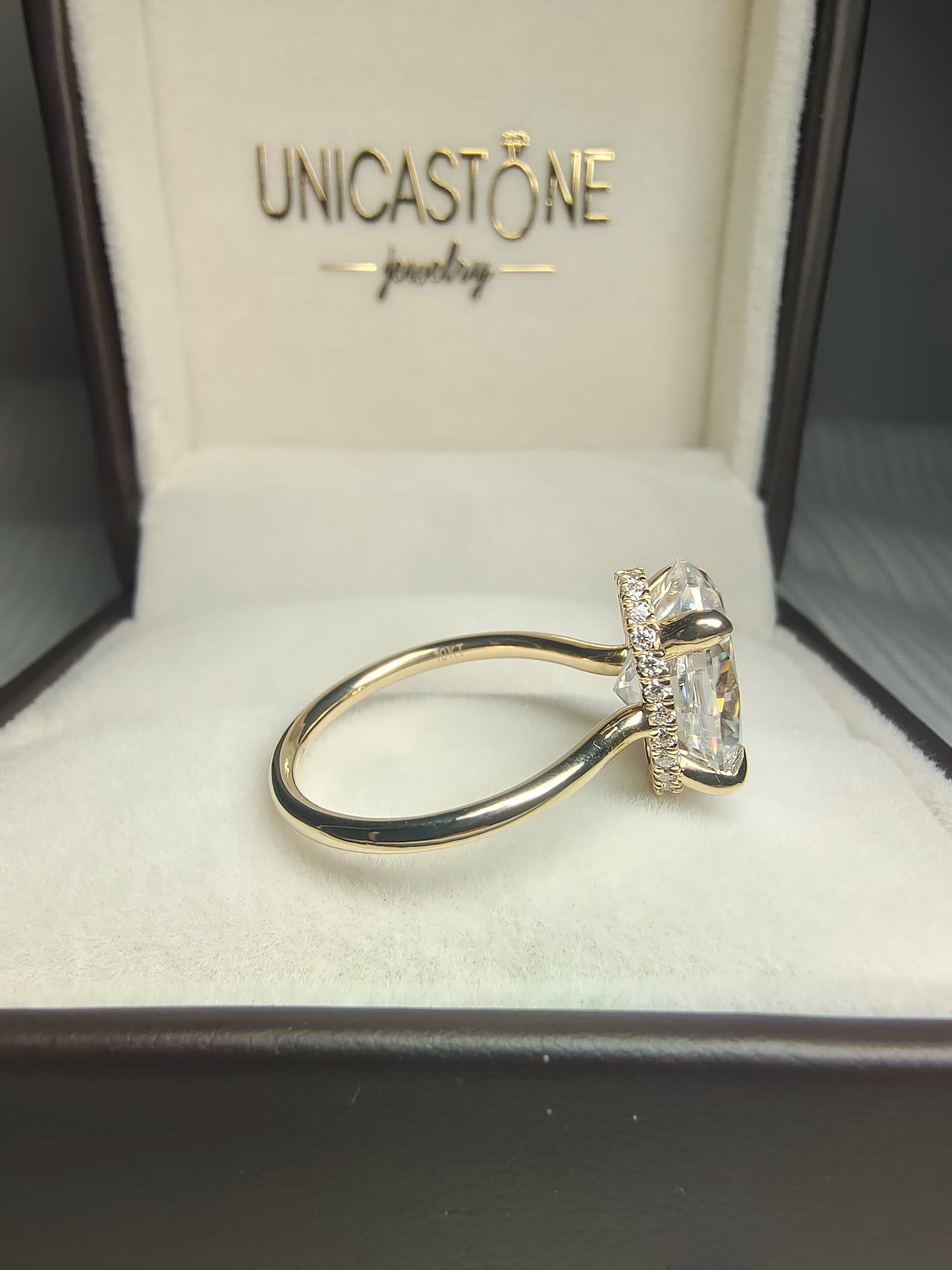 Unique Oval Moissanite Engagement Ring by UnicaStone
