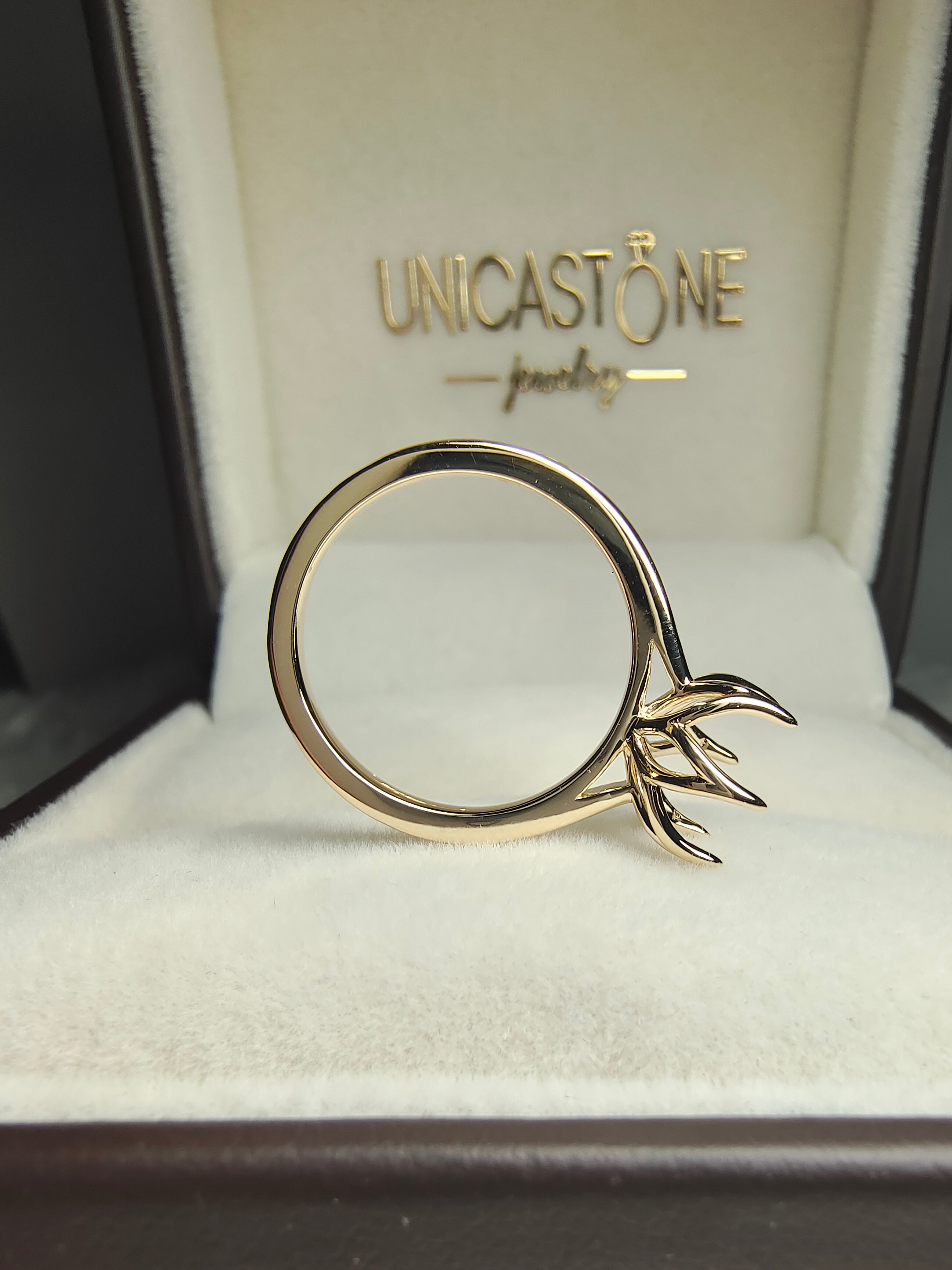 Tulip Style Solitaire Ring Mount by UnicaStone