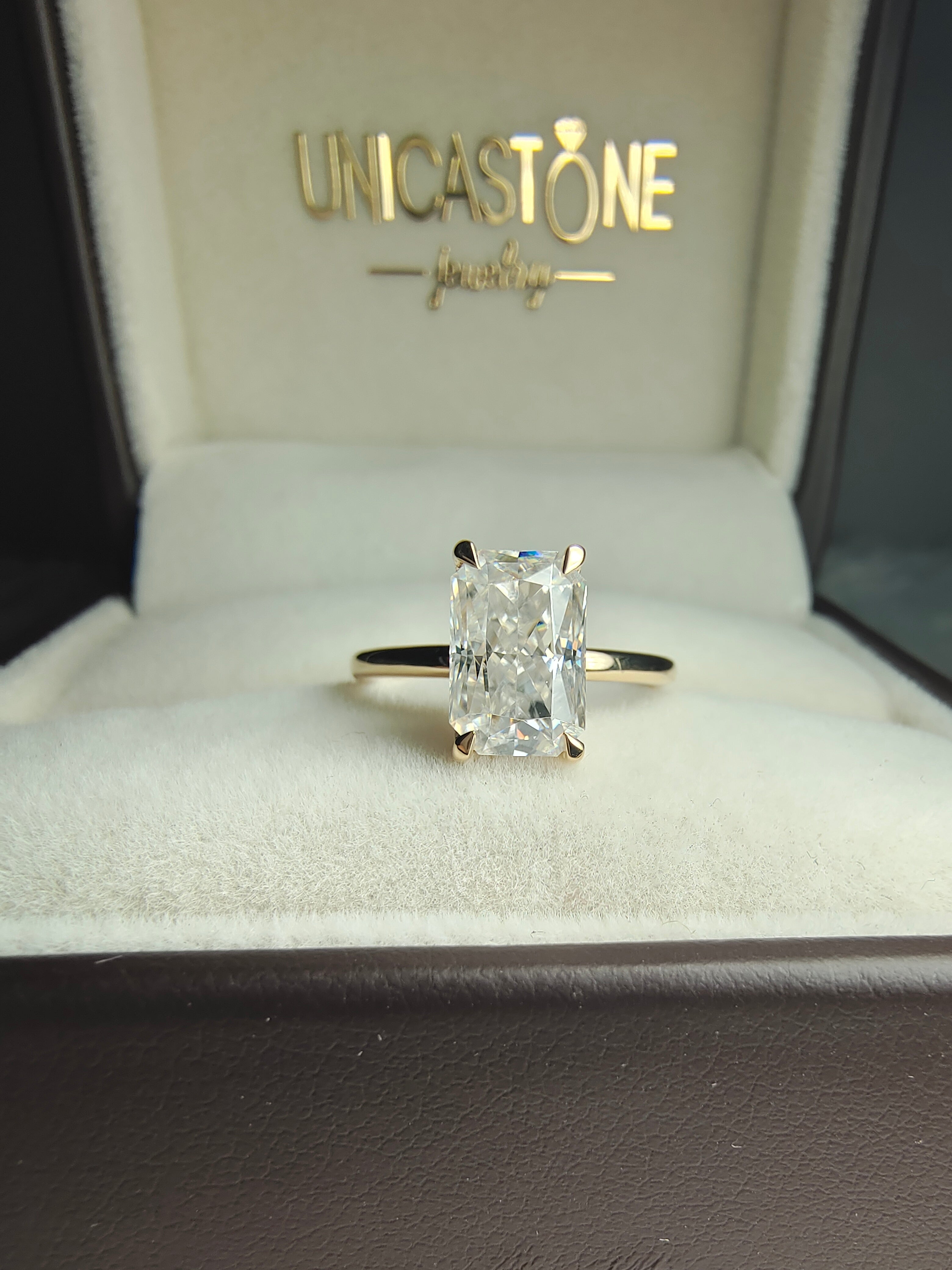 Excellent Colorless Moissanite Ring by UnicaStone