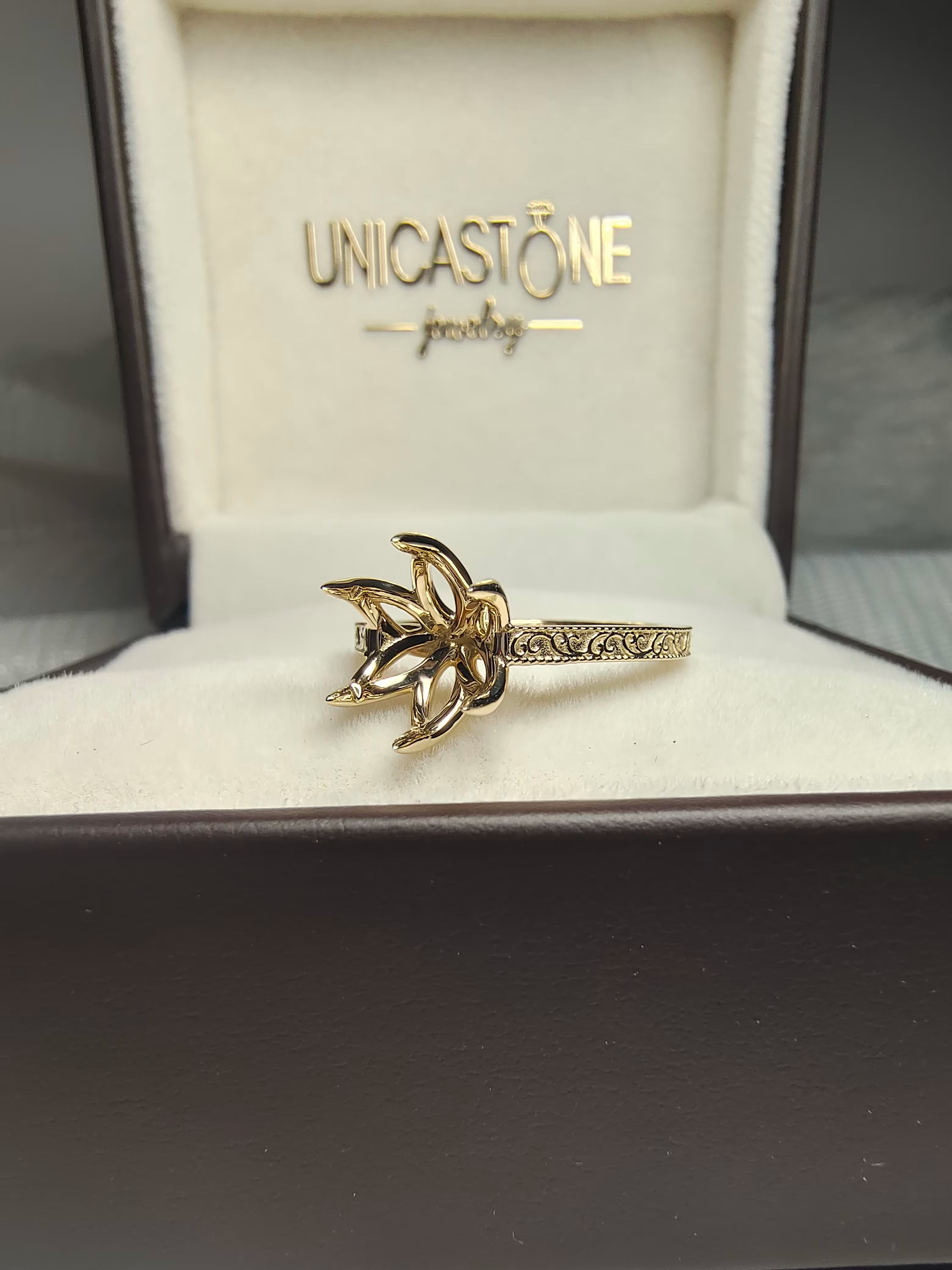 Engagement ring setting only by UnicaStone