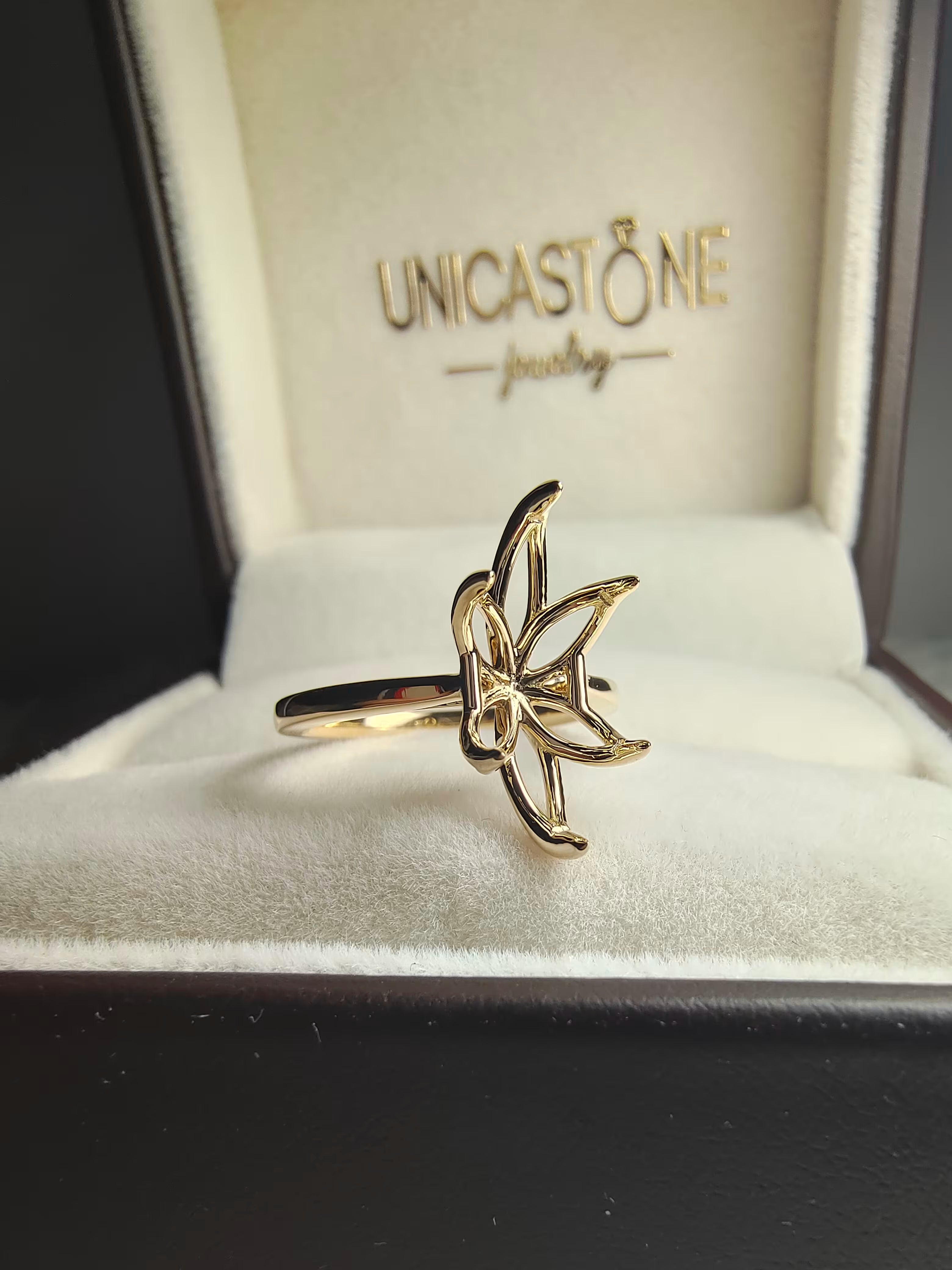 cathedral engagement ring setting by UnicaStone
